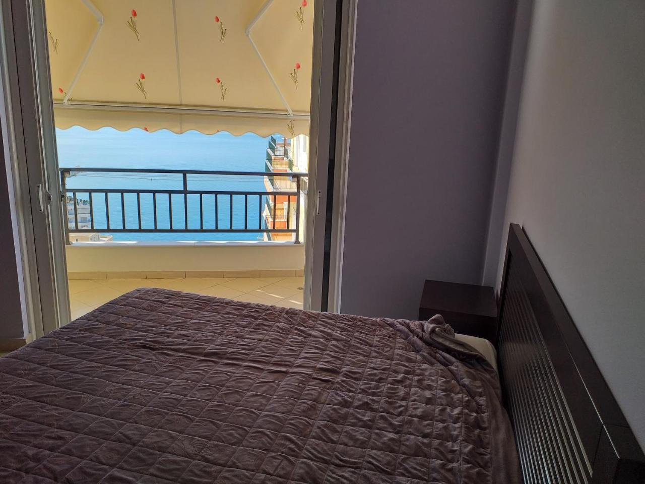 Sunny&Seaview Apartment Саранде Екстериор снимка
